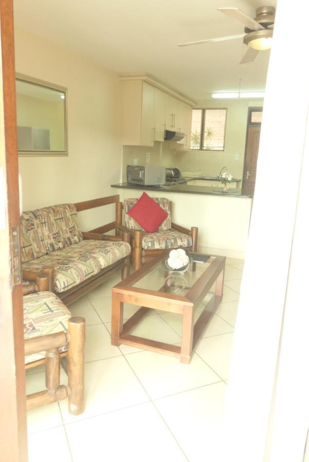 Flamingo Holiday Flats St Lucia Exterior photo